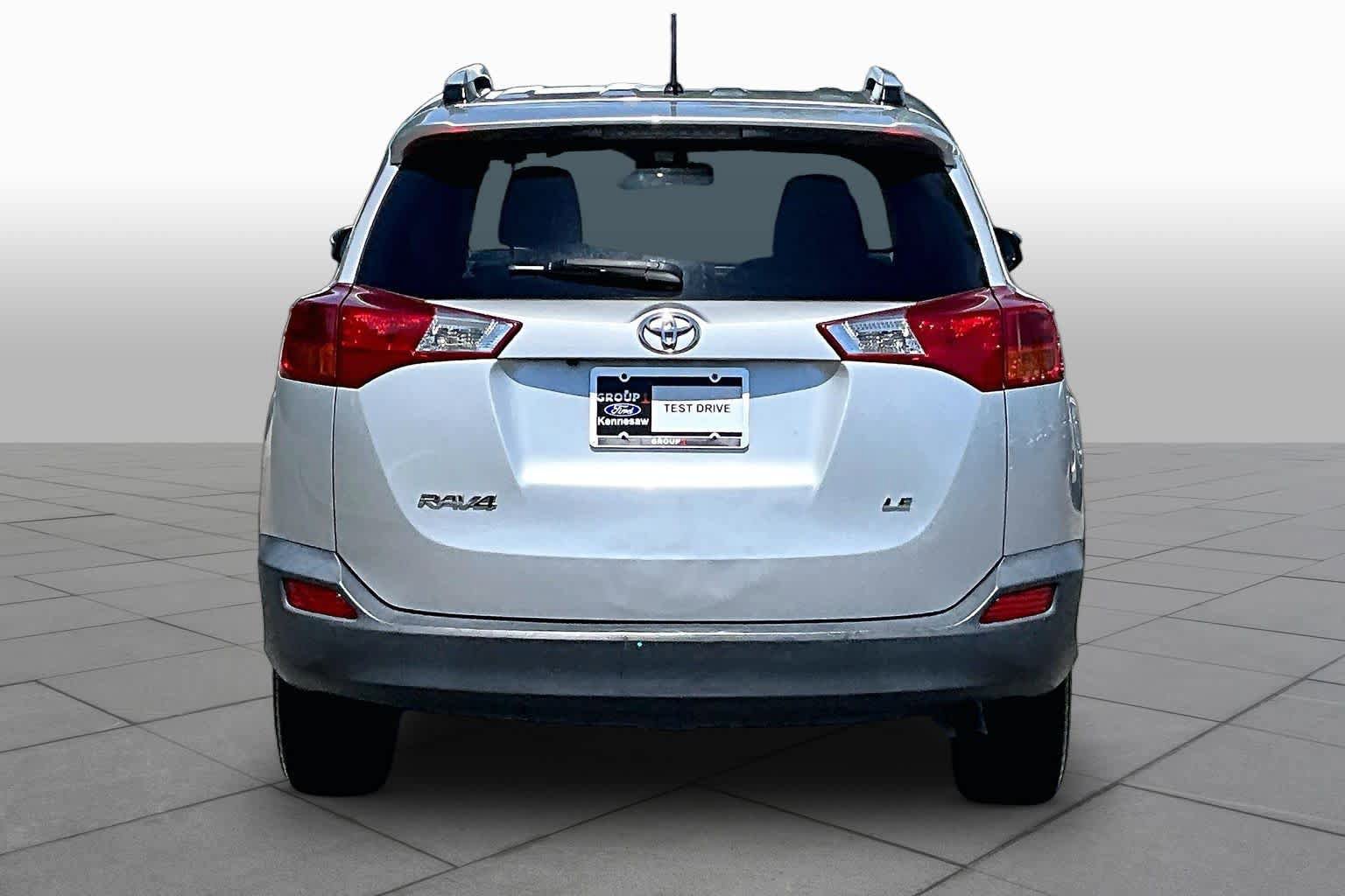 Used 2014 Toyota RAV4 LE FWD image 4