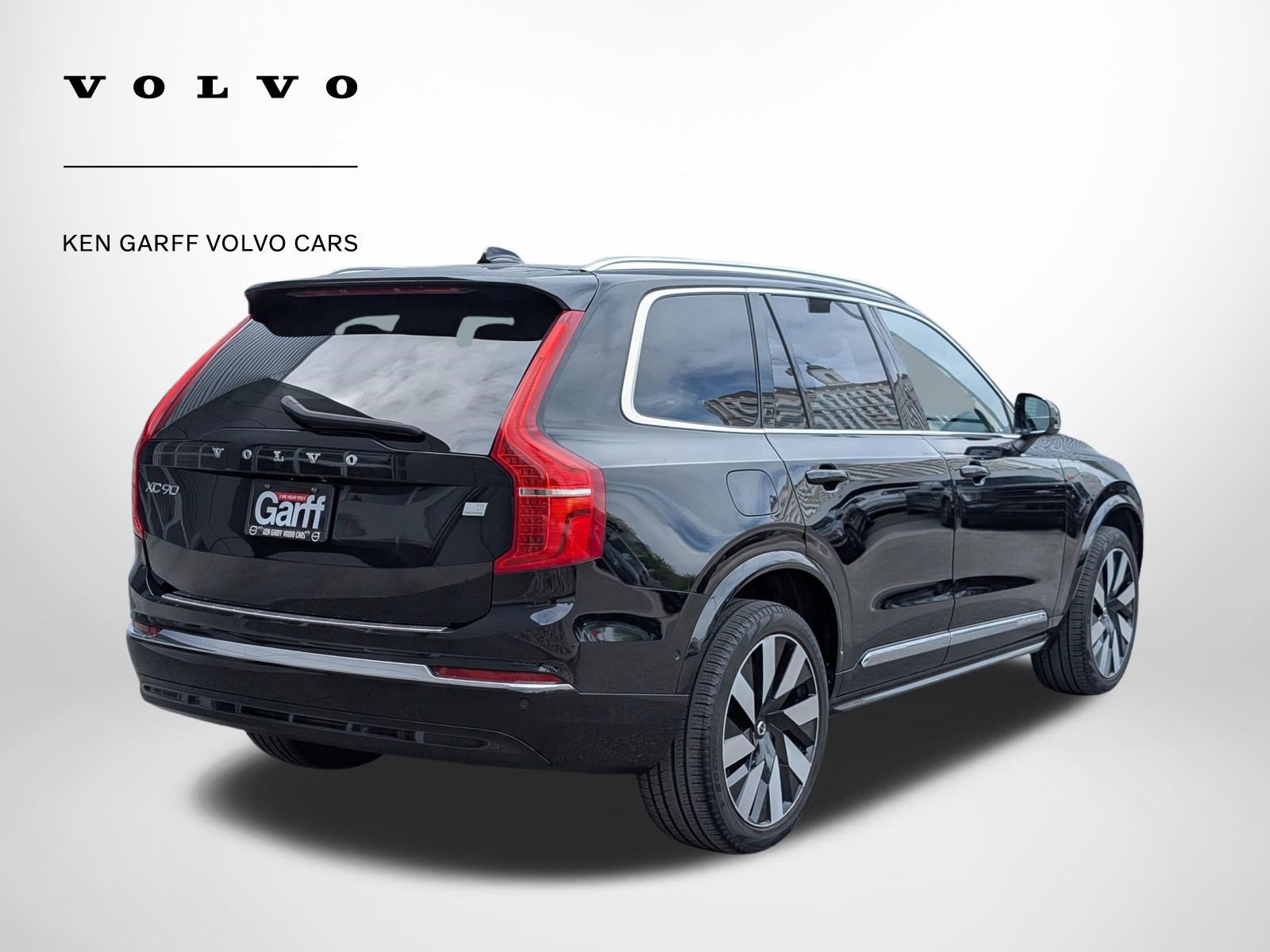 Used 2023 Volvo XC90 T8 Ultimate w/ Lounge Package AWD/4WD image 3