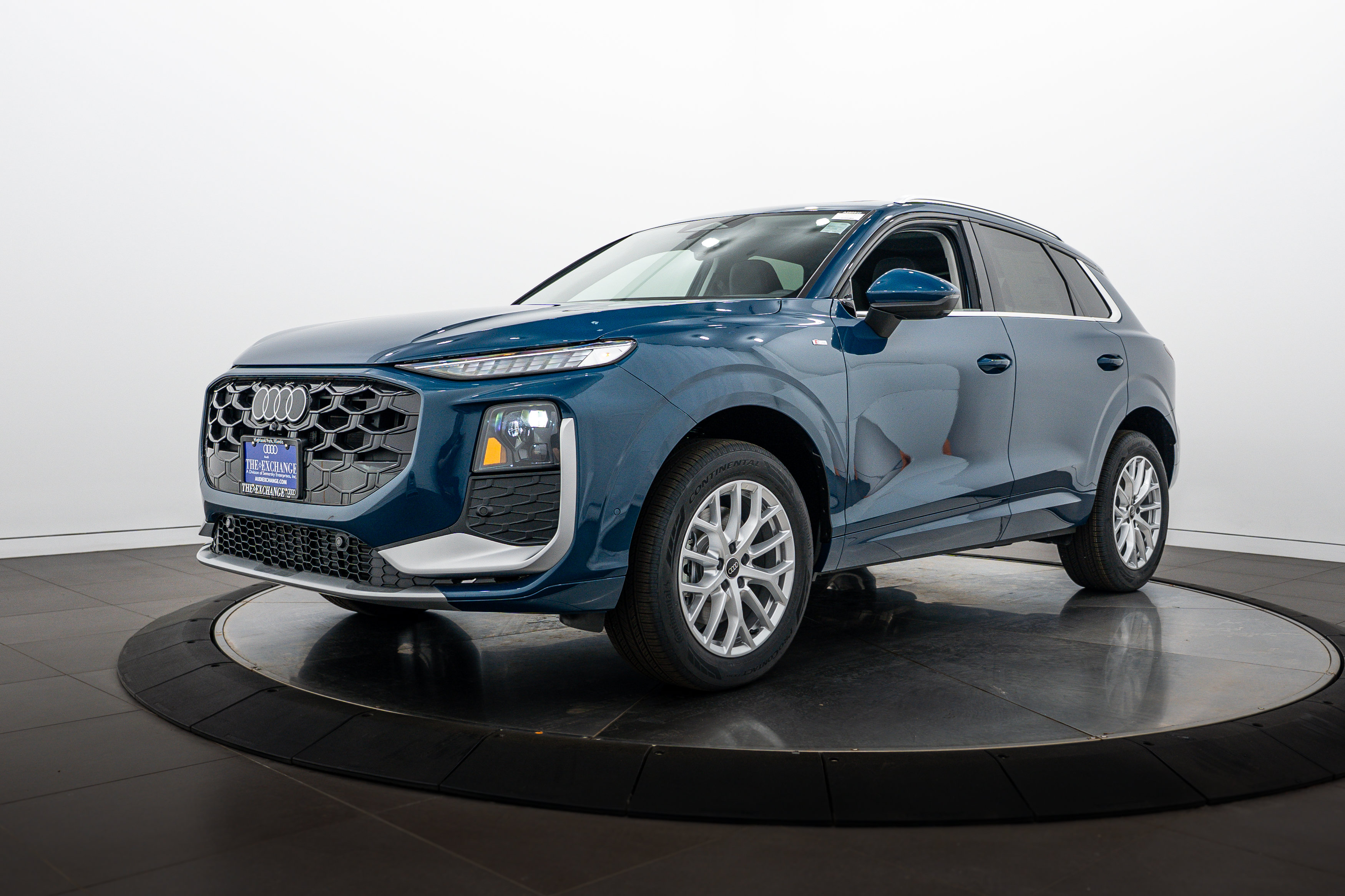 New 2026 Audi Q3 quattro 2.0T AWD/4WD image 6