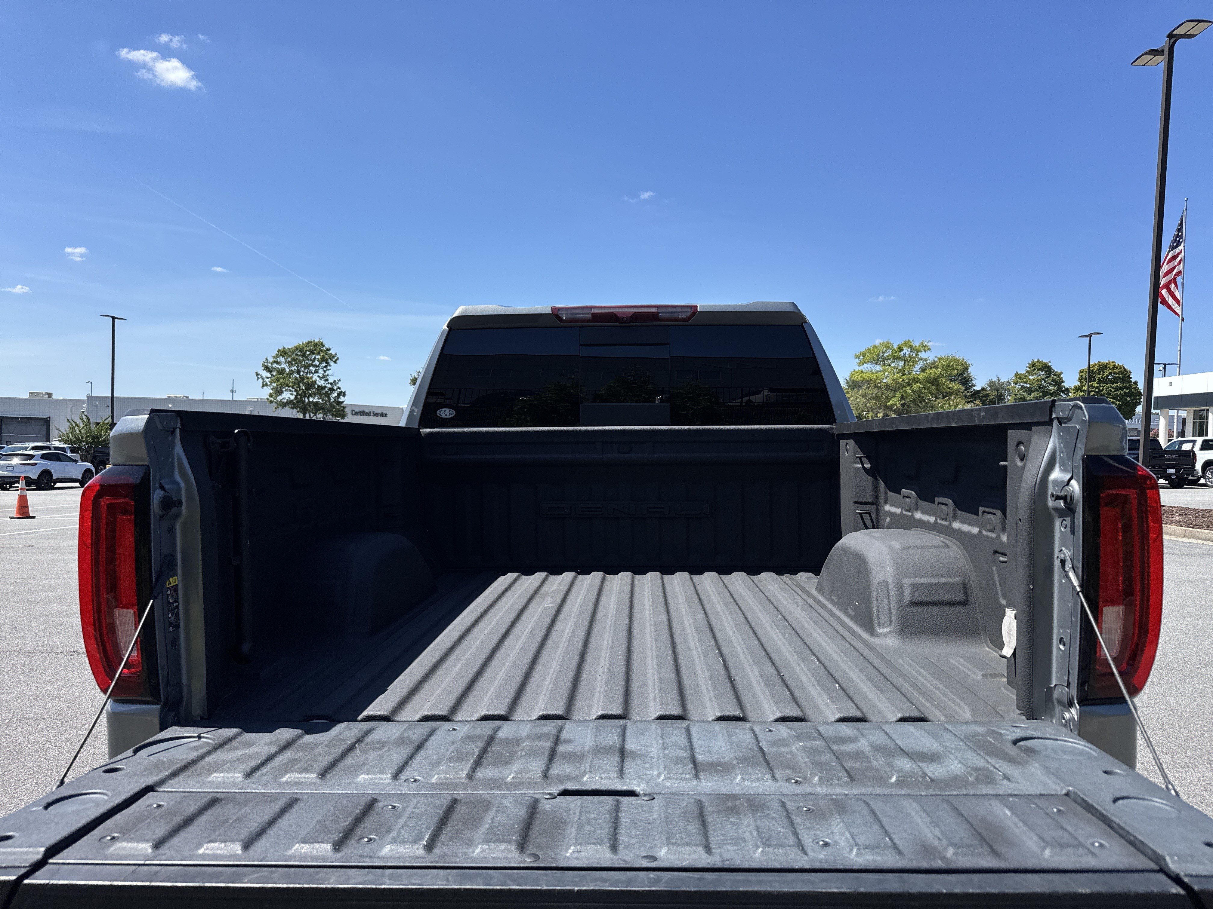 Used 2023 GMC Sierra 1500 Denali AWD/4WD image 36