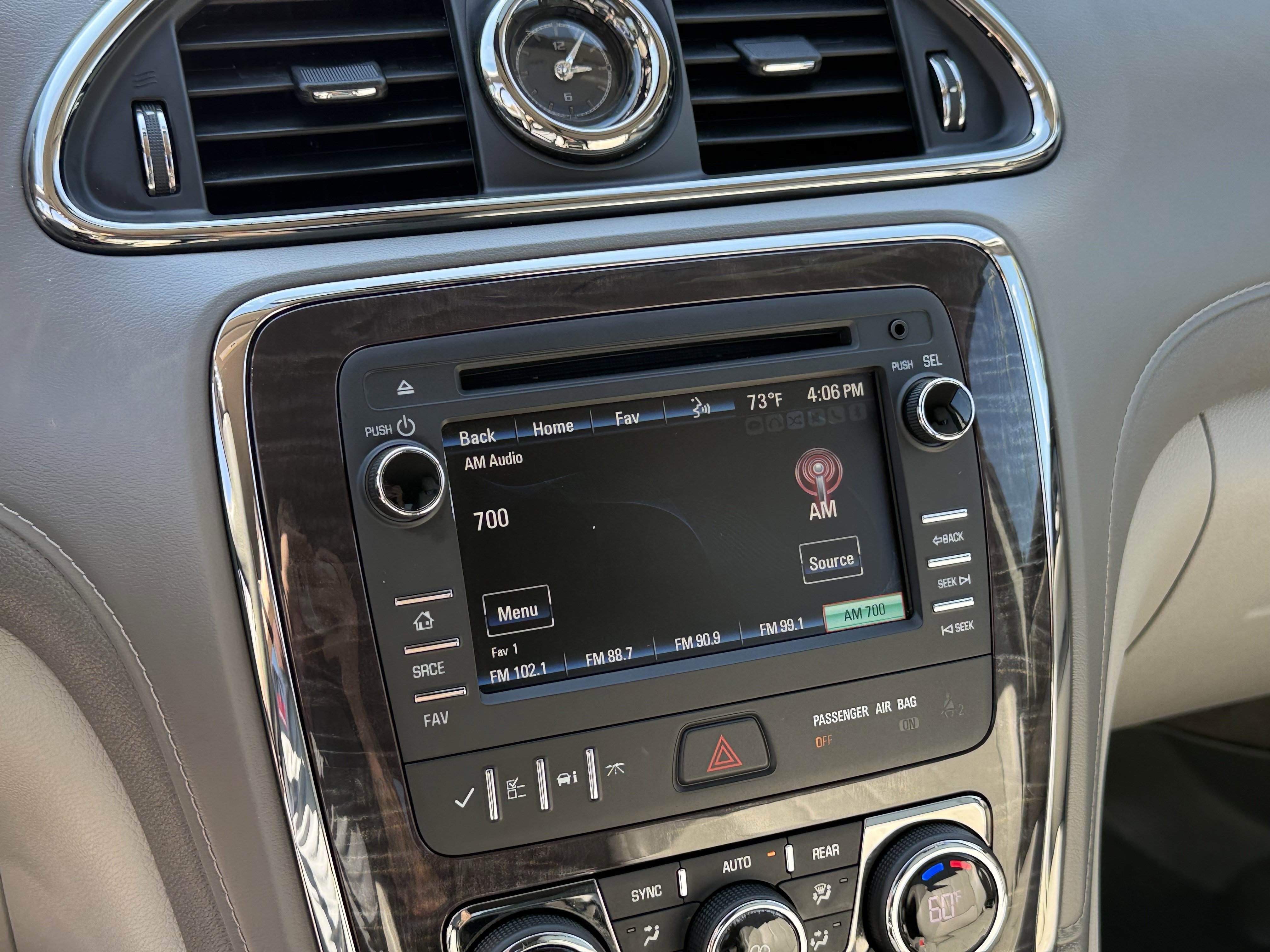 Used 2015 Buick Enclave Leather image 19