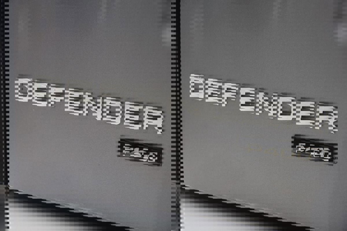 Used 2023 Land Rover Defender 110 SE image 55