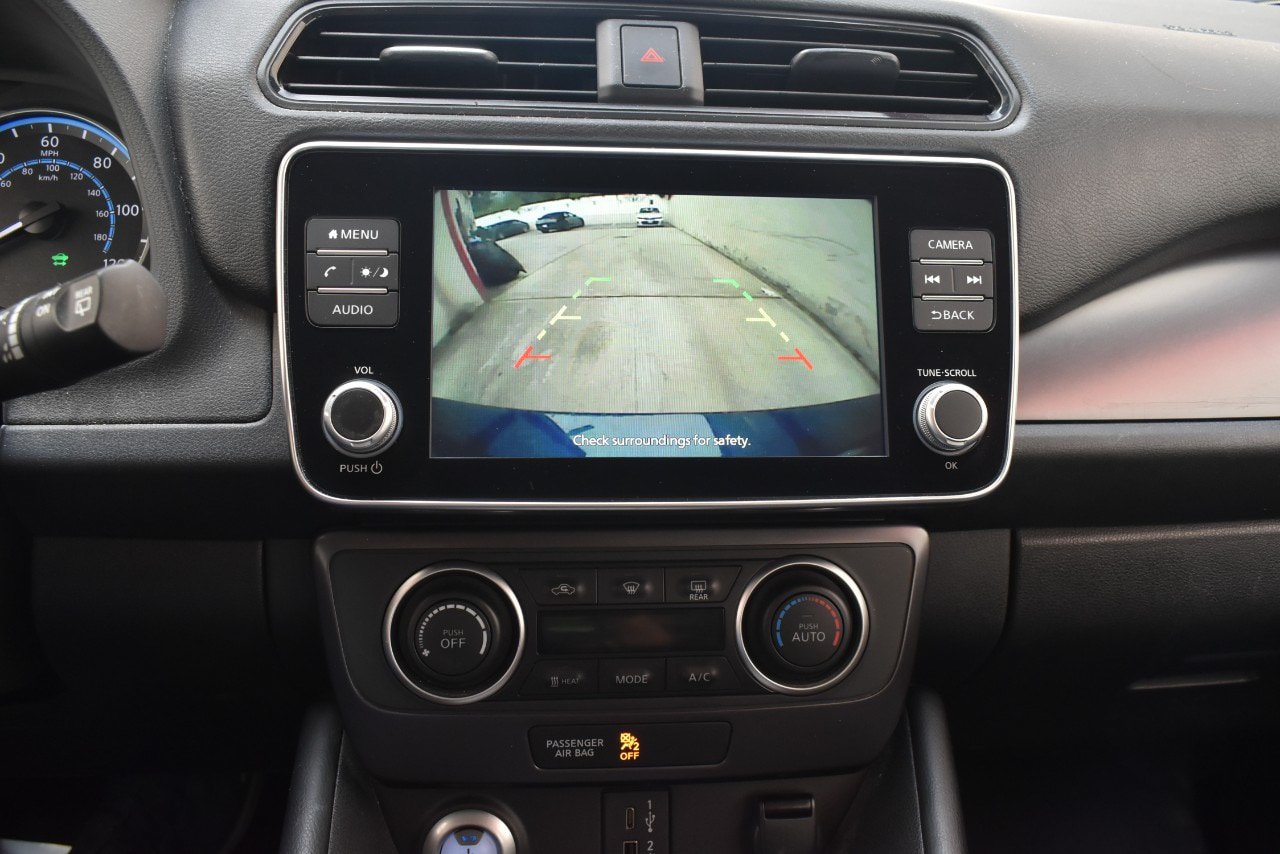 Used 2025 Nissan Leaf S FWD image 24