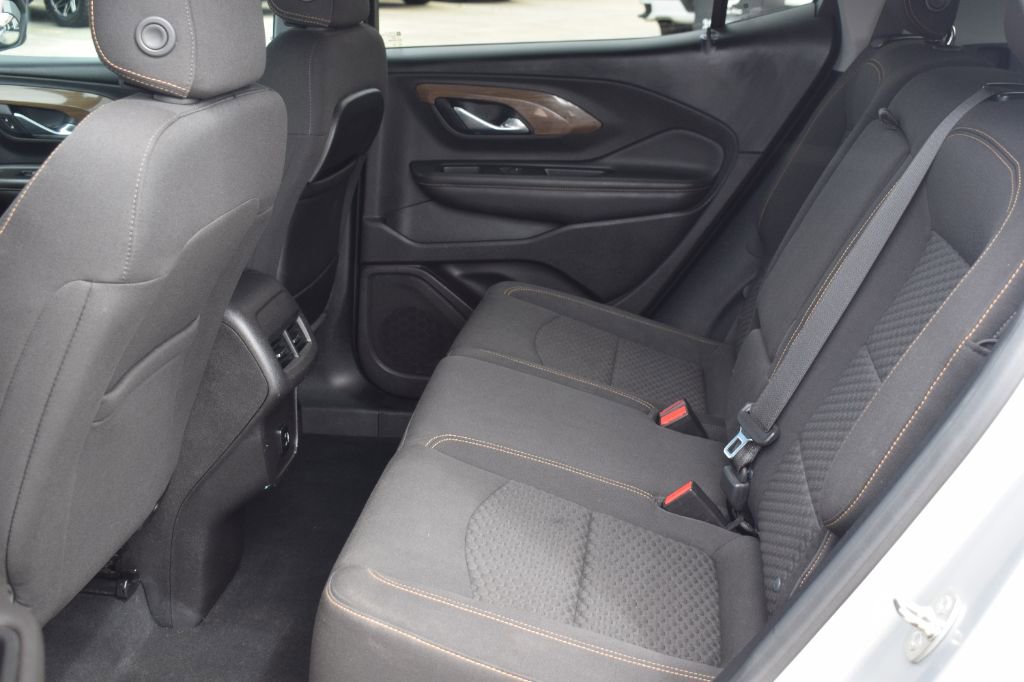 Used 2018 GMC Terrain SLE w/ LPO, Cargo Package FWD image 9