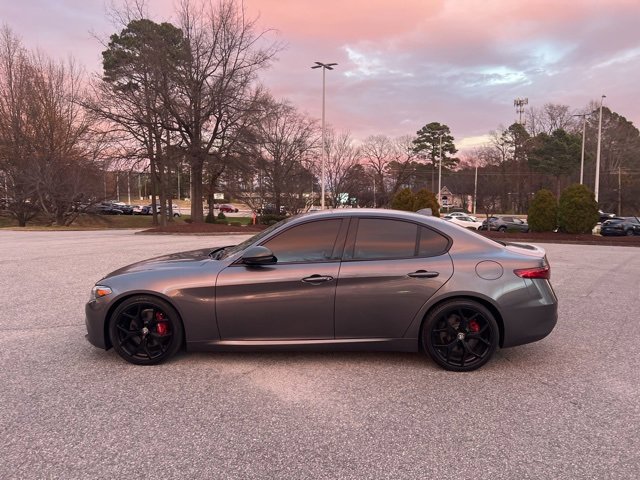 Used 2019 Alfa Romeo Giulia w/ Nero Edizione image 2