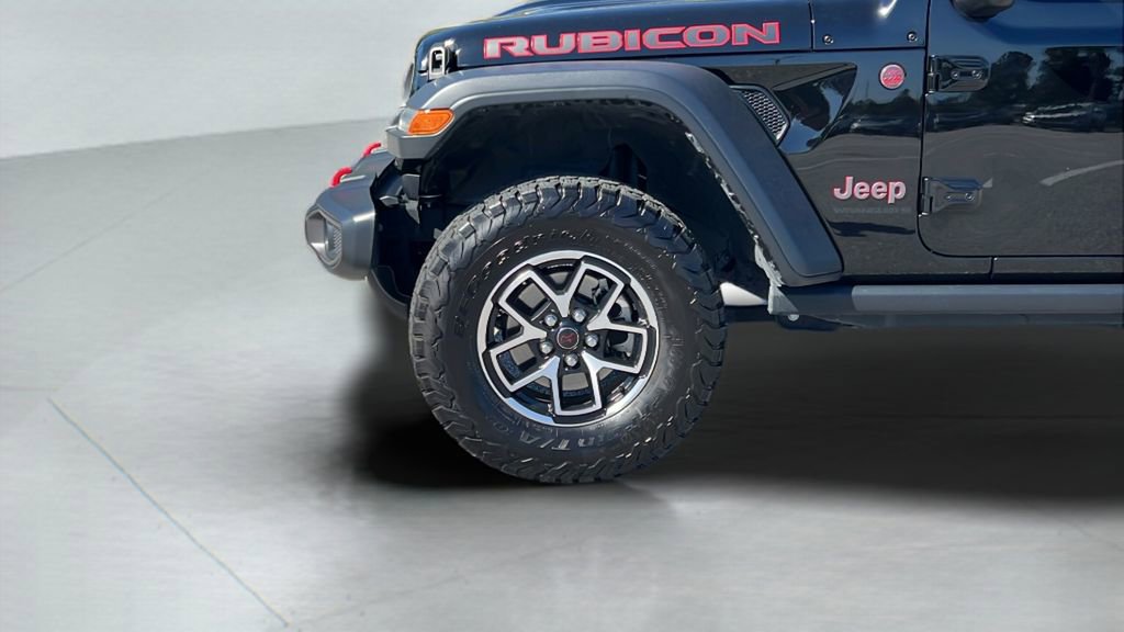 Used 2025 Jeep Wrangler Unlimited Rubicon w/ Convenience Group image 11
