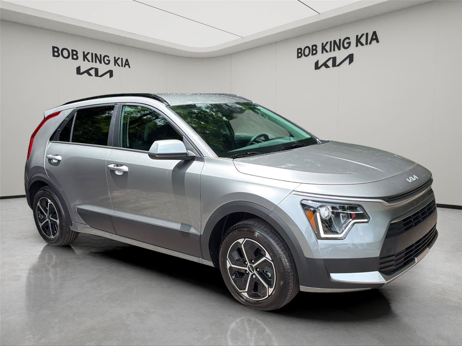 New 2026 Kia Niro LX FWD image 7