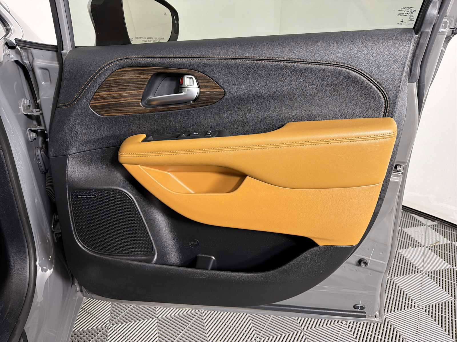 Used 2021 Chrysler Pacifica Pinnacle image 12