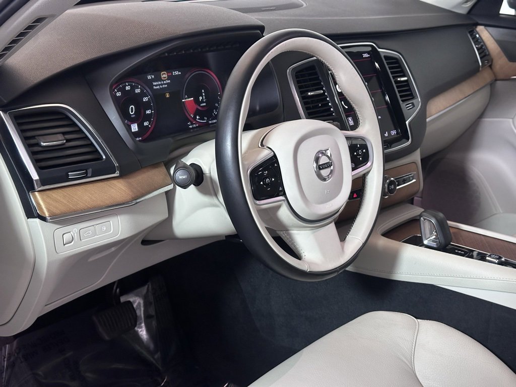 Used 2022 Volvo XC90 T8 Inscription Expression w/ Climate Package image 14
