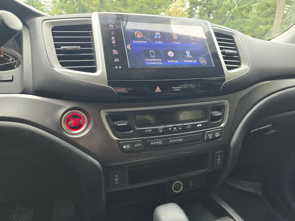 Used 2017 Honda Ridgeline RTL-T image 18