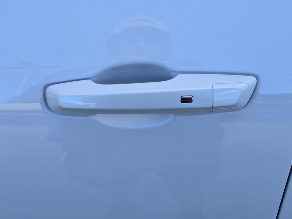 New 2026 Chevrolet Equinox RS FWD image 11