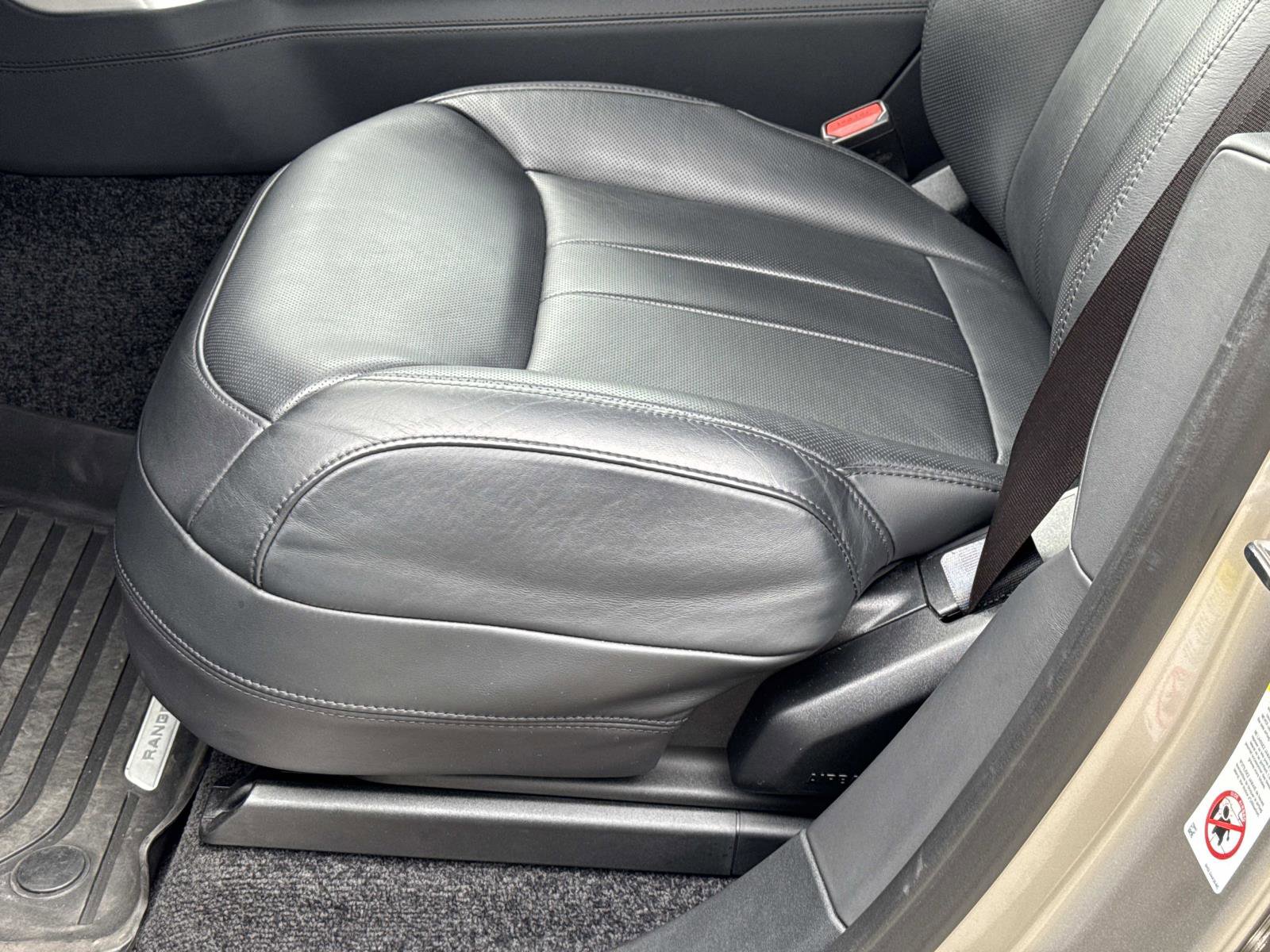 Certified 2023 Land Rover Range Rover Autobiography image 22