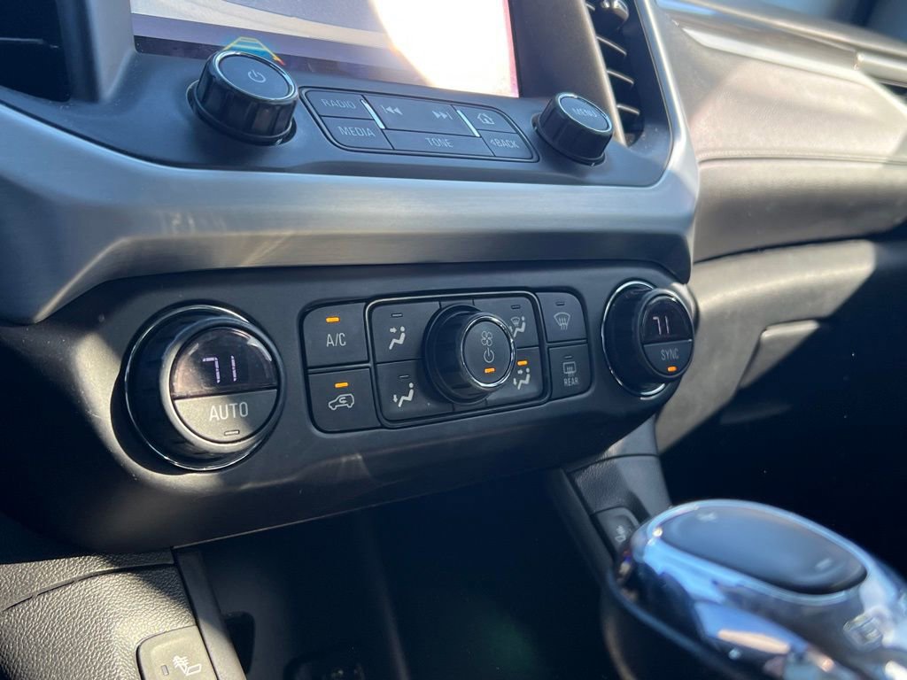 Used 2019 GMC Acadia SLT w/ Black Edition image 26