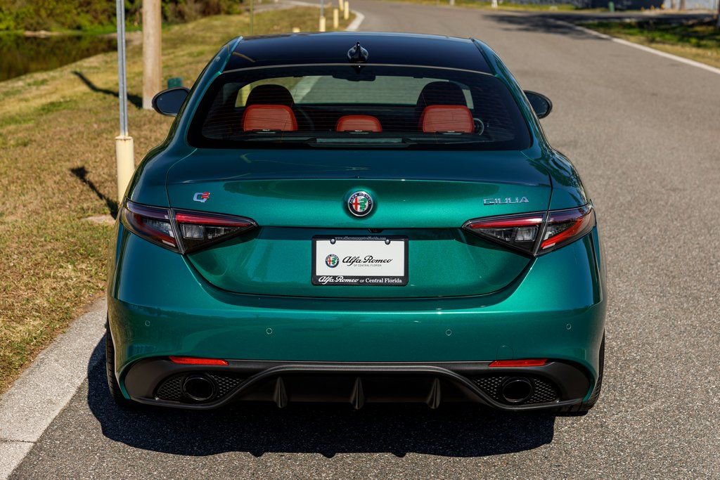 New 2025 Alfa Romeo Giulia w/ Veloce Package Rwd image 4