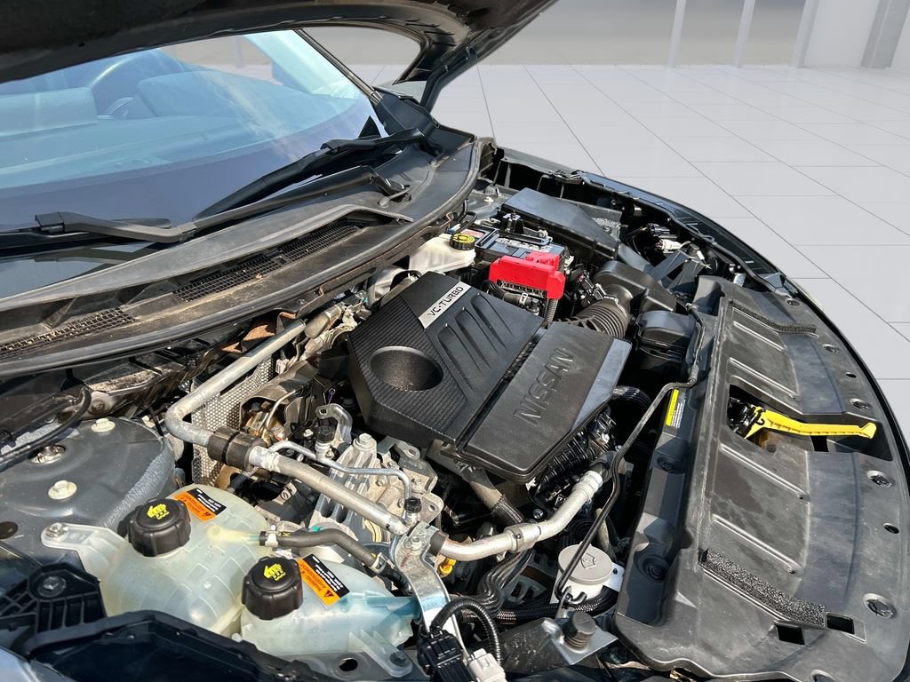Used 2024 Nissan Rogue SV AWD/4WD image 15