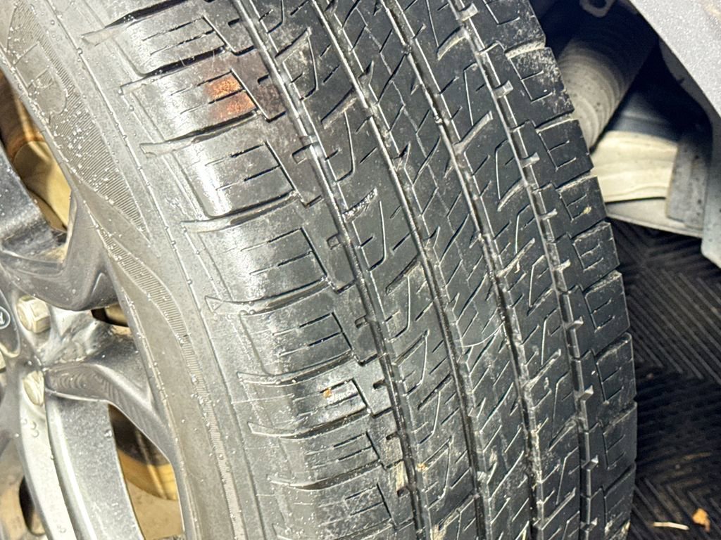 Used 2018 Ford Edge SEL w/ Equipment Group 201A image 38