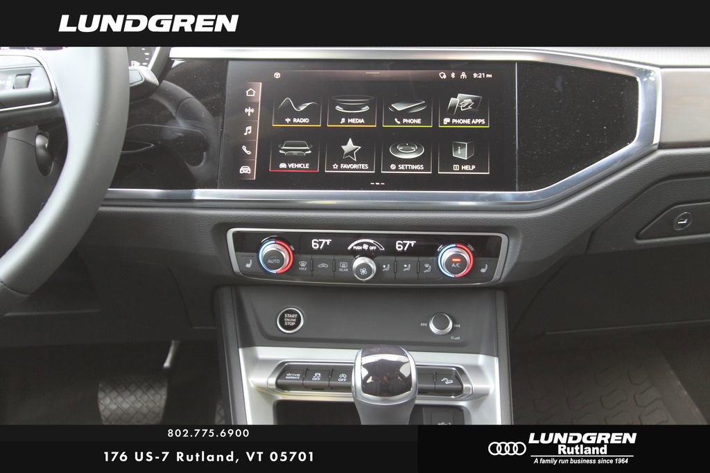 New 2025 Audi Q3 2.0T Premium image 3