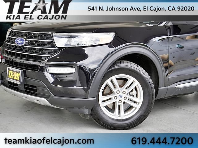 Used 2023 Ford Explorer XLT w/ Equipment Group 202A AWD/4WD image 3