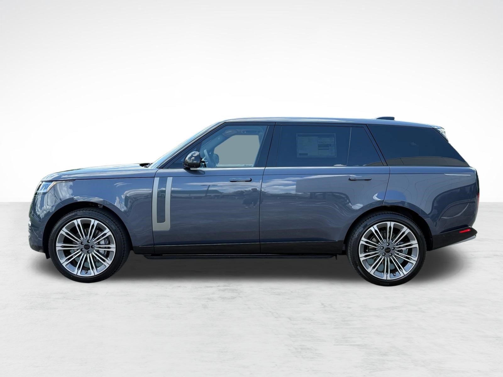 New 2026 Land Rover Range Rover Long Wheelbase SE AWD/4WD image 2