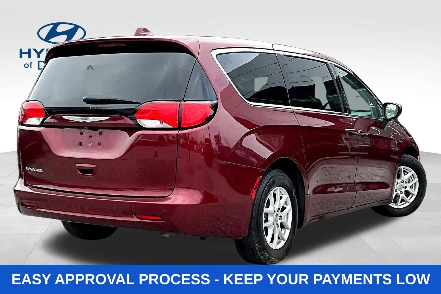 Used 2020 Chrysler Voyager LX FWD image 8