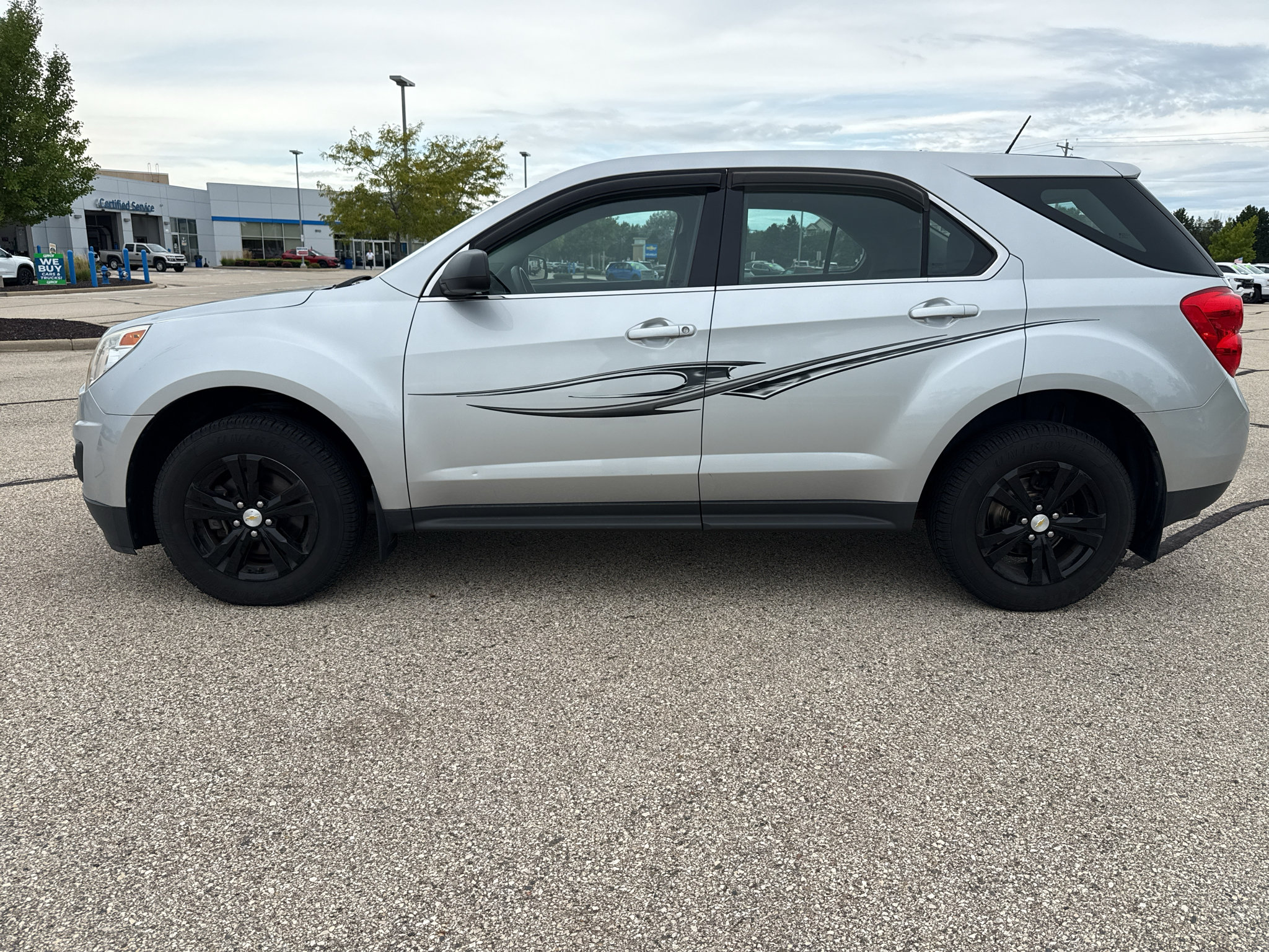 Used 2014 Chevrolet Equinox LS FWD image 2