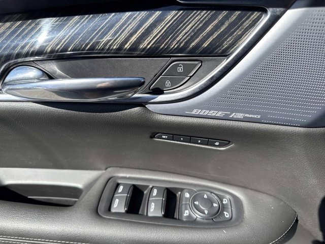 Used 2024 Cadillac XT6 Premium Luxury image 9