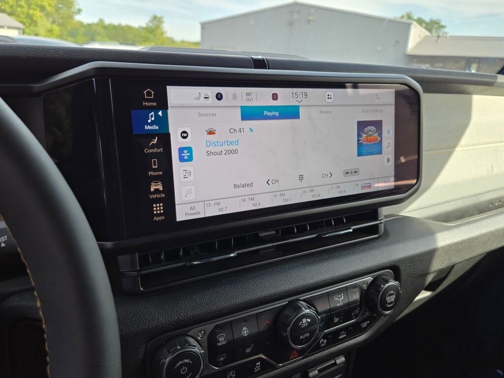 Used 2024 Jeep Wrangler Sport S image 20