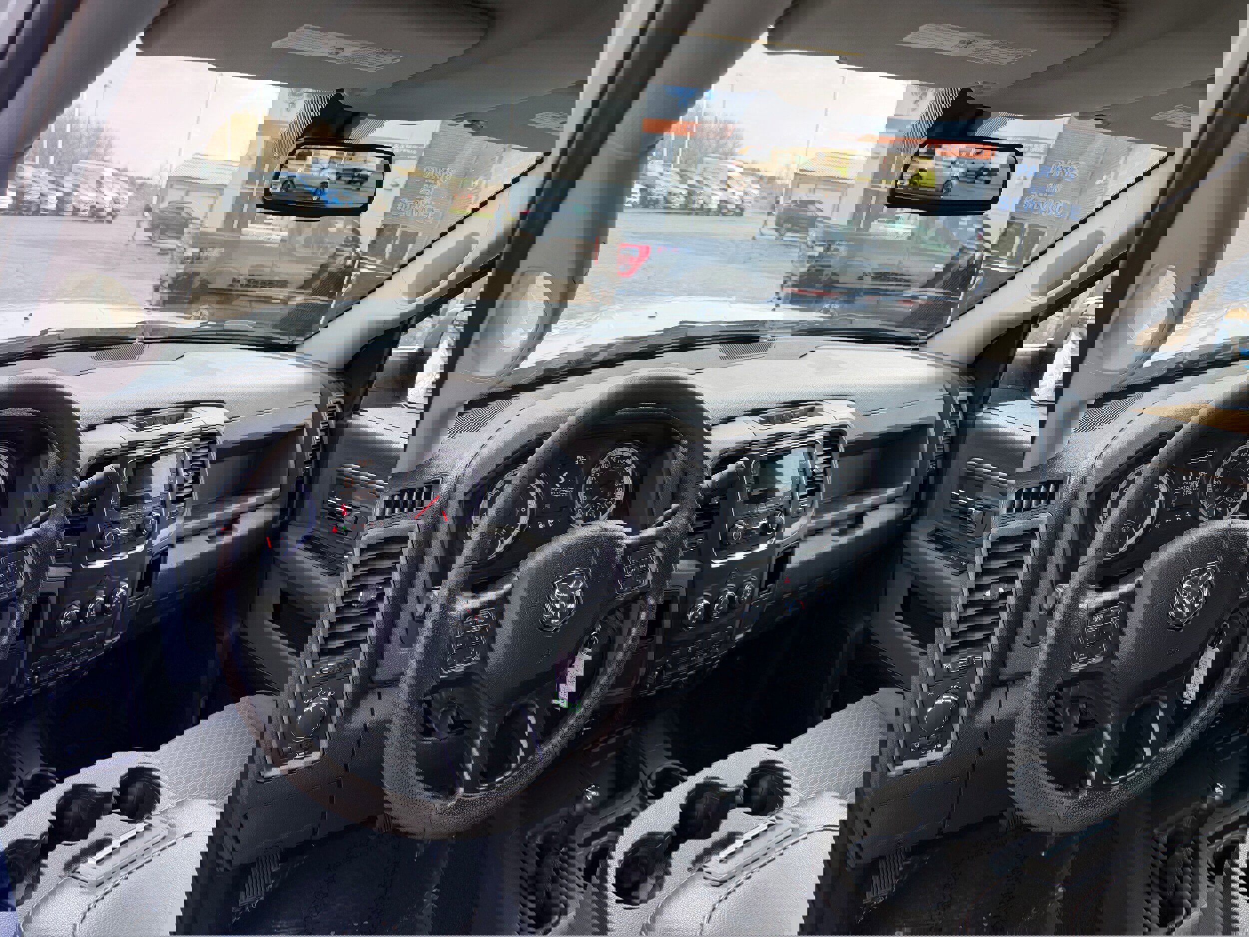 Used 2017 RAM 3500 Tradesman w/ Chrome Appearance Group AWD/4WD image 3