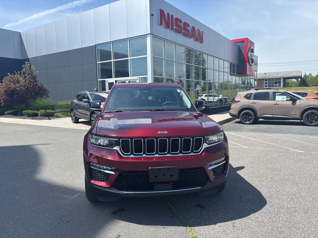 Used 2023 Jeep Grand Cherokee 4WD 4xe image 2