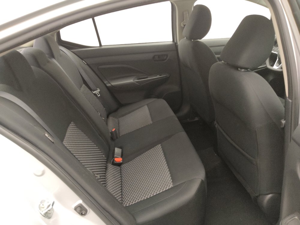 Used 2022 Nissan Versa S FWD image 19