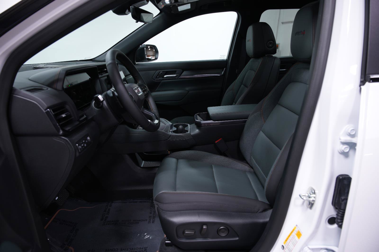 New 2026 GMC Terrain AT4 w/ Convenience Package III AWD/4WD image 29