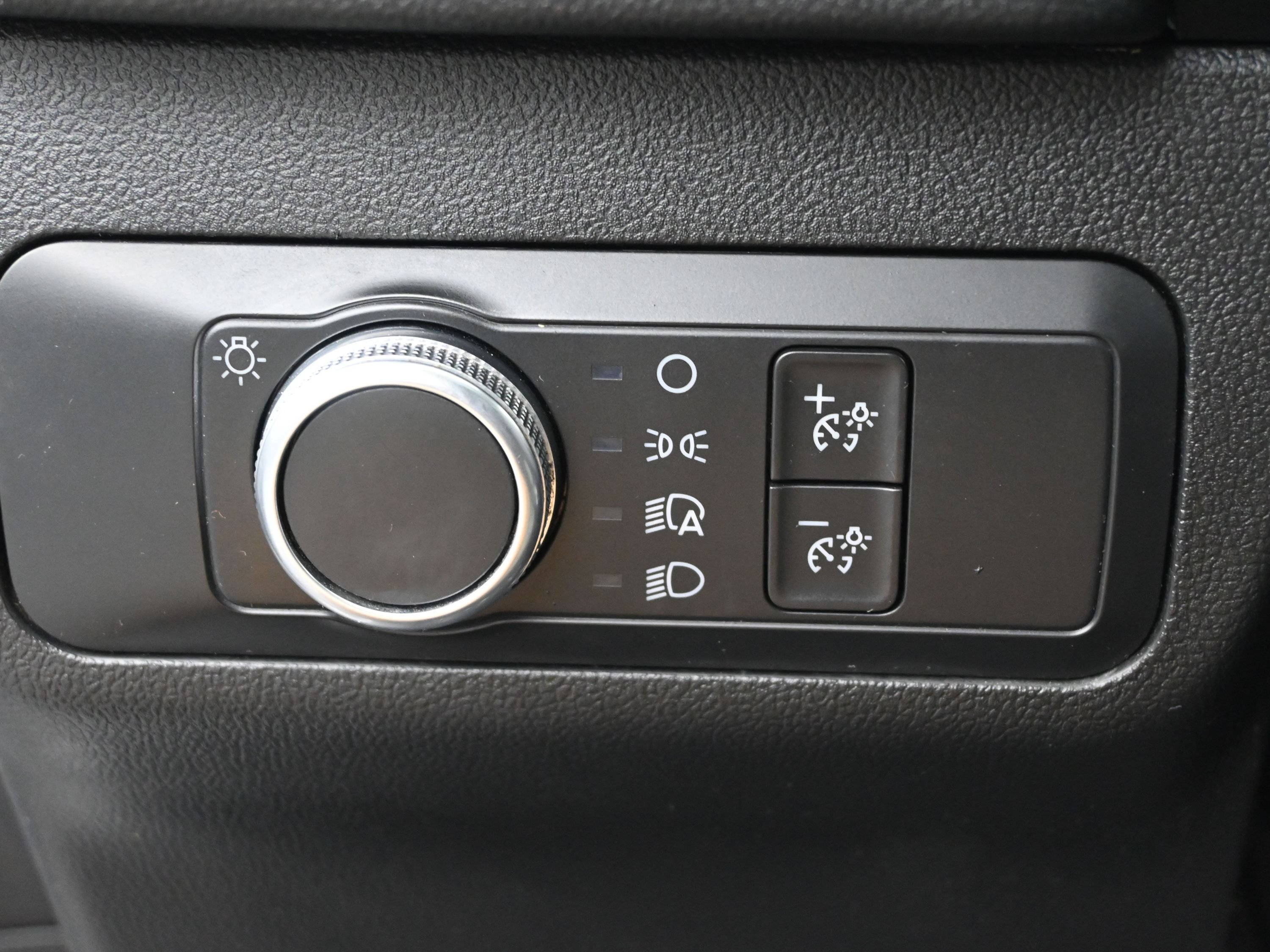 Used 2020 Ford Escape SE AWD/4WD image 11
