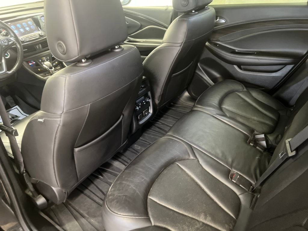 Used 2020 Buick Envision Essence image 36