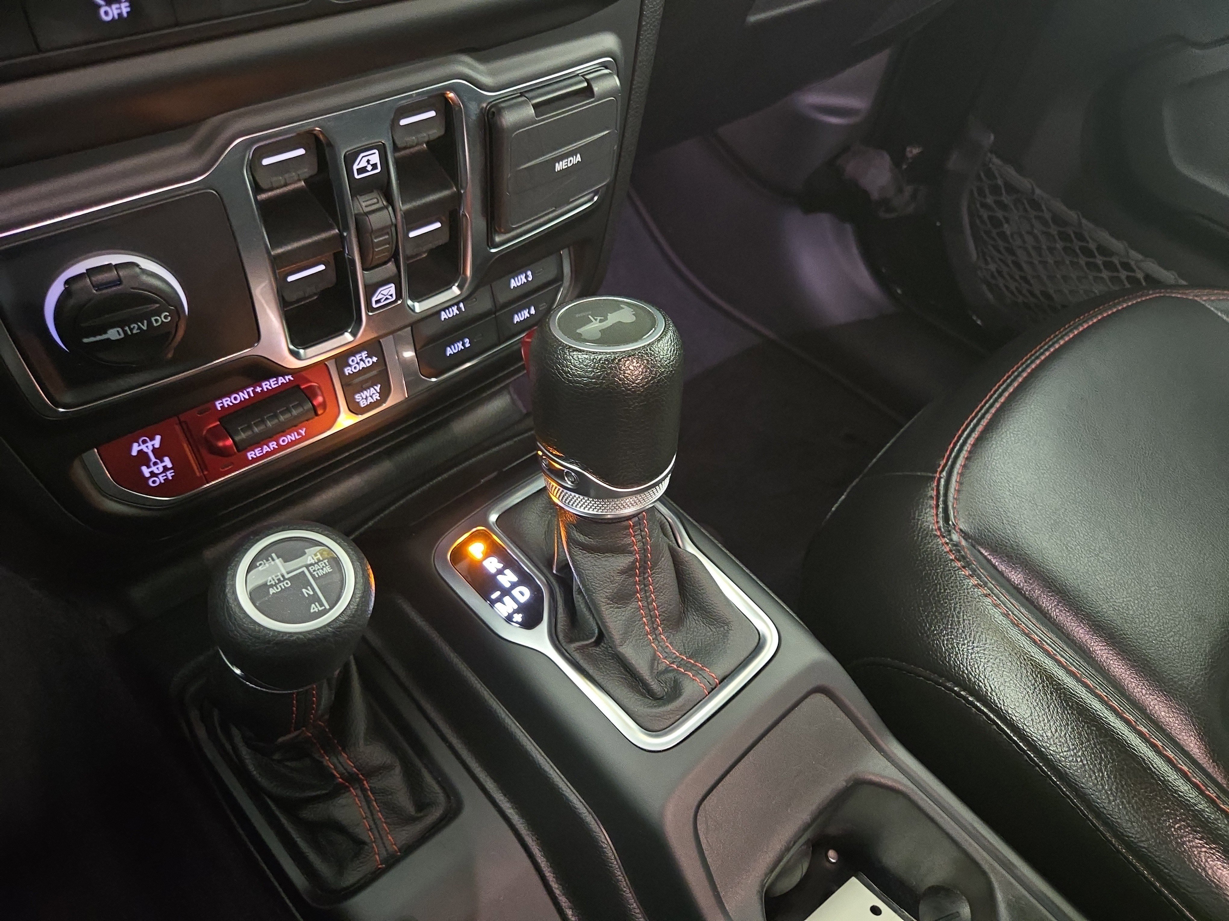 Certified 2023 Jeep Wrangler Unlimited Rubicon w/ Cold Weather Group image 24