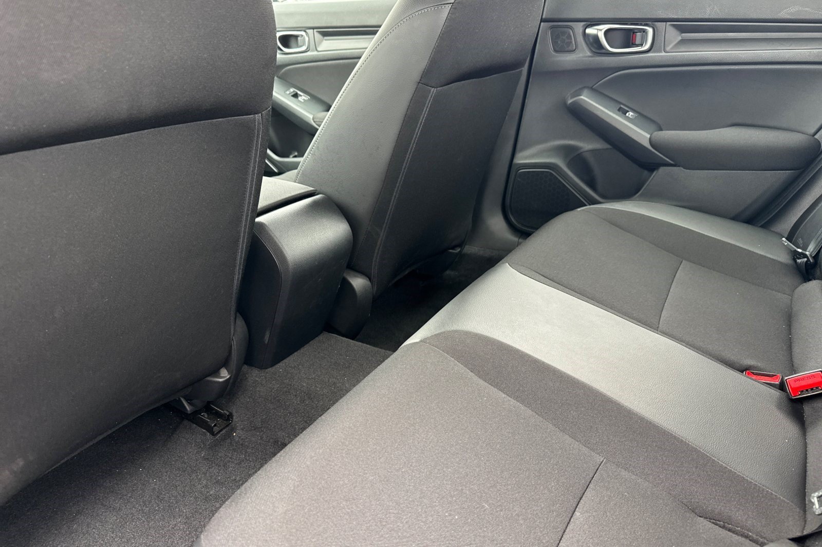 Used 2025 Honda Civic Sport image 25