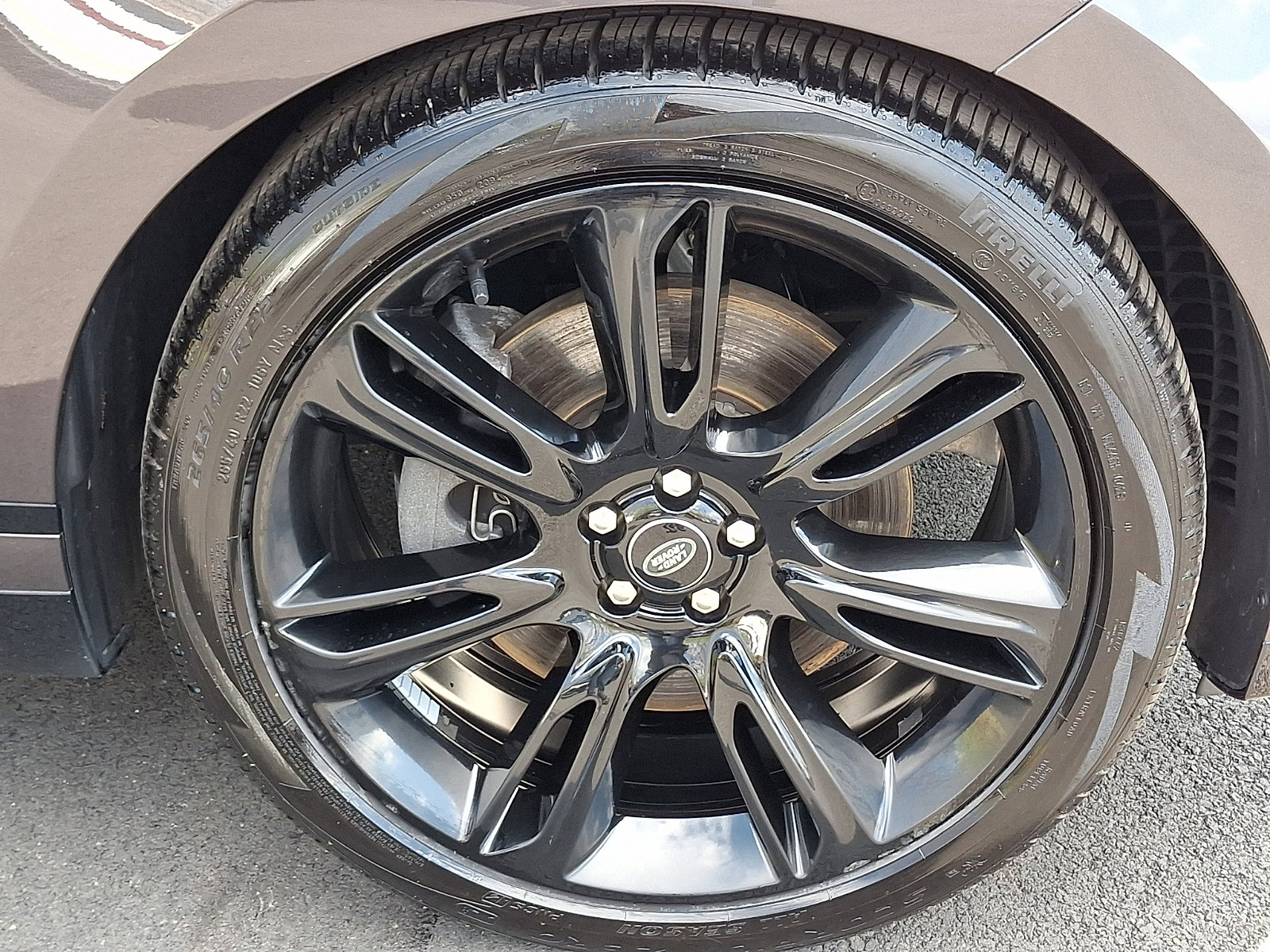 Used 2023 Land Rover Range Rover Velar R-Dynamic S image 12