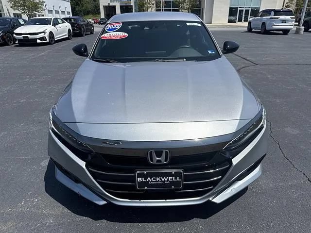Used 2022 Honda Accord Sport image 2