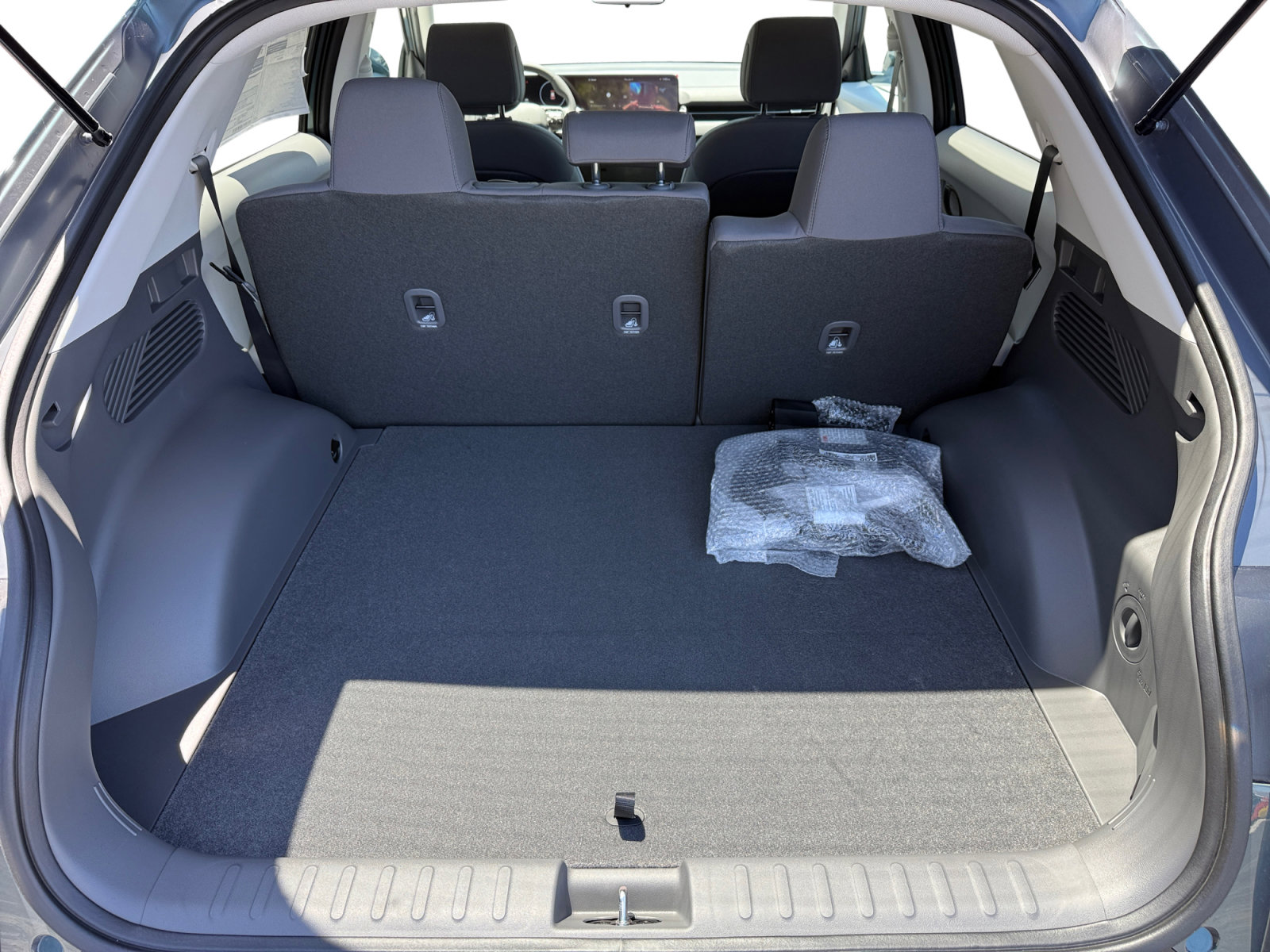 New 2026 Hyundai Ioniq 5 SE RWD image 17