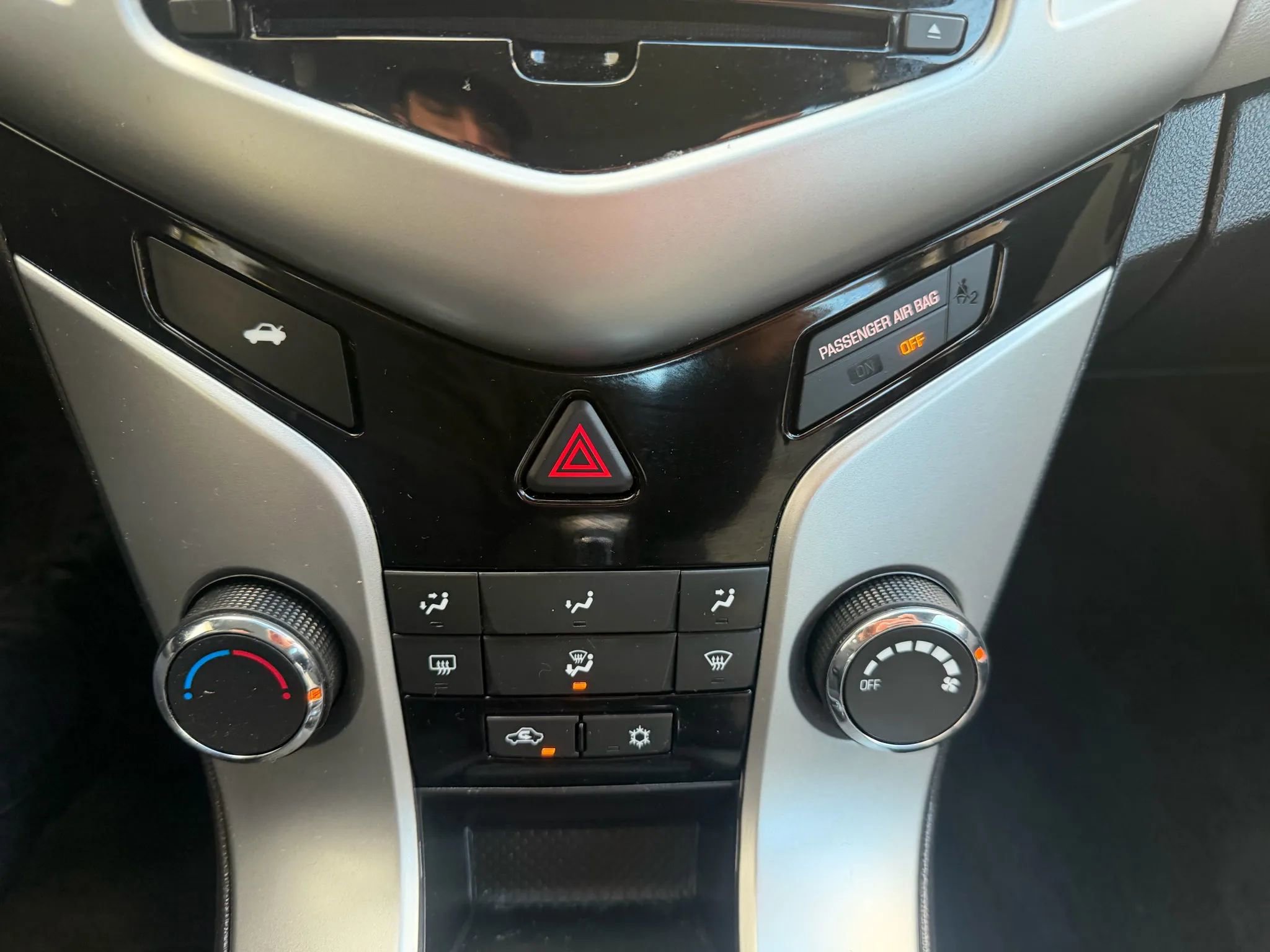 Used 2016 Chevrolet Cruze LS image 18