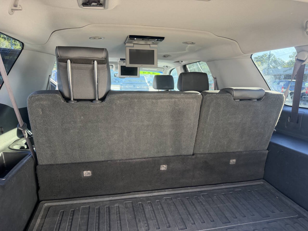 Used 2017 Chevrolet Suburban LT AWD/4WD image 17