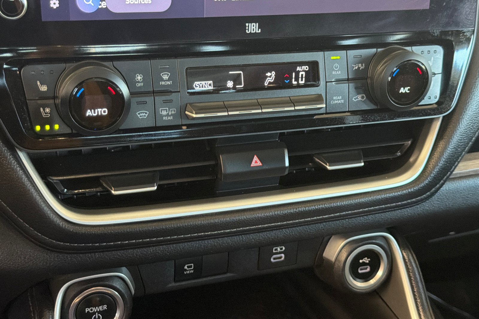 Used 2024 Toyota Grand Highlander AWD Hybrid image 24