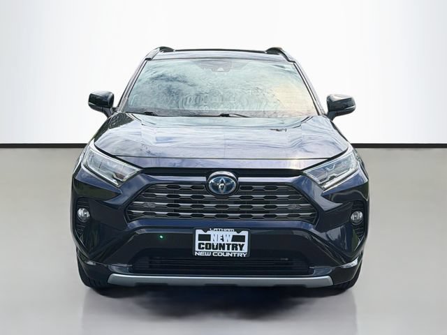 Used 2021 Toyota RAV4 XSE AWD/4WD image 2