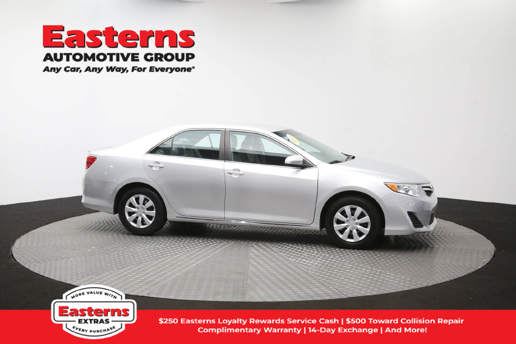 Used 2014 Toyota Camry LE FWD image 47