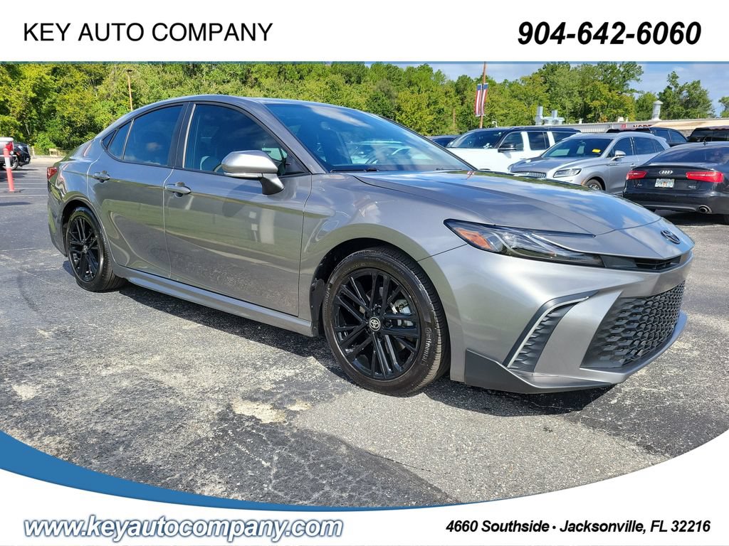 Used 2025 Toyota Camry LE FWD image 1