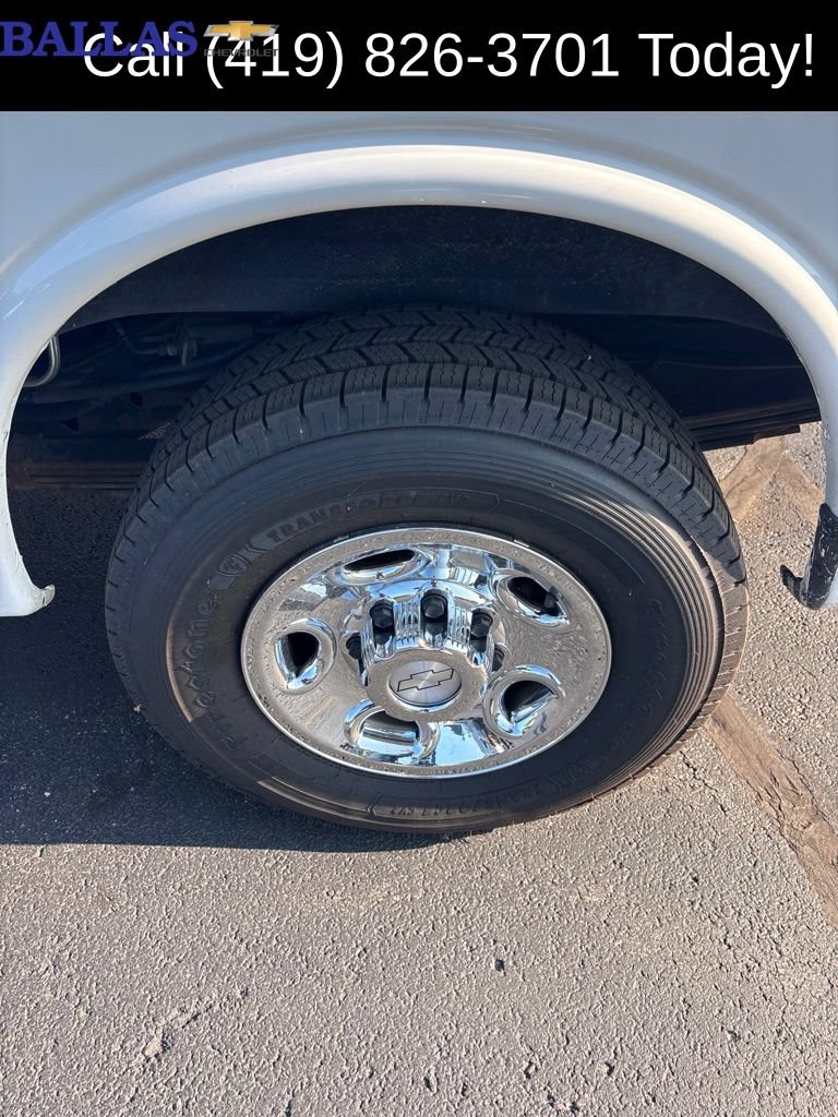 Used 2019 Chevrolet Express 3500 LS RWD image 9