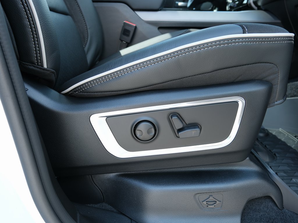 New 2026 RAM 1500 Laramie AWD/4WD image 34