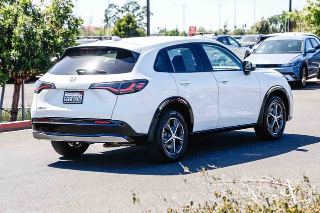 Used 2023 Honda HR-V EX-L image 5