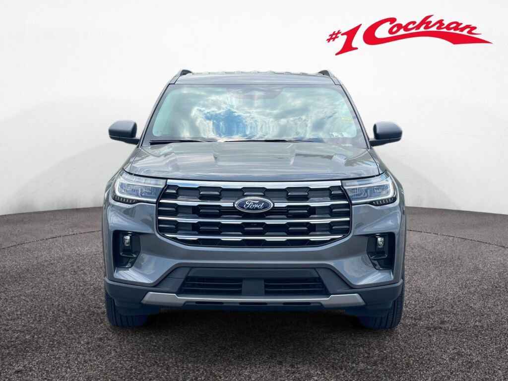 New 2026 Ford Explorer Active w/ Active Comfort Package AWD/4WD image 2