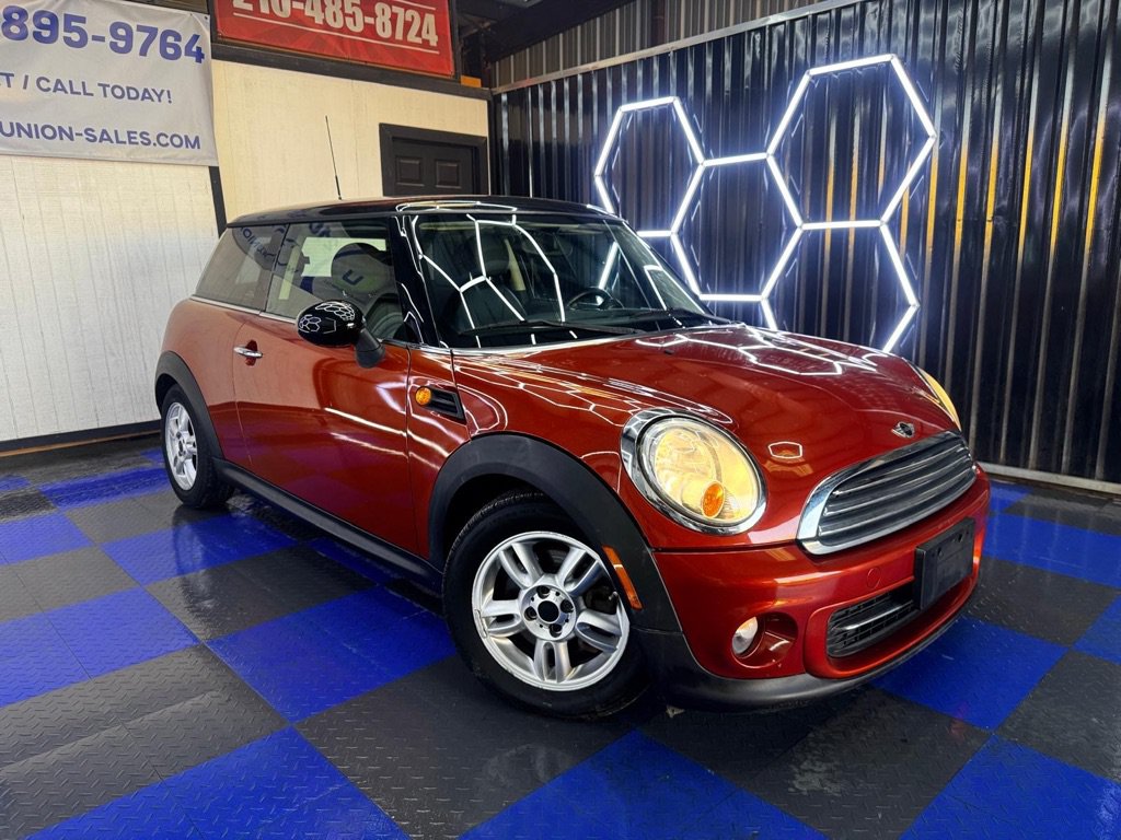 Used 2011 MINI Cooper Hardtop FWD image 9