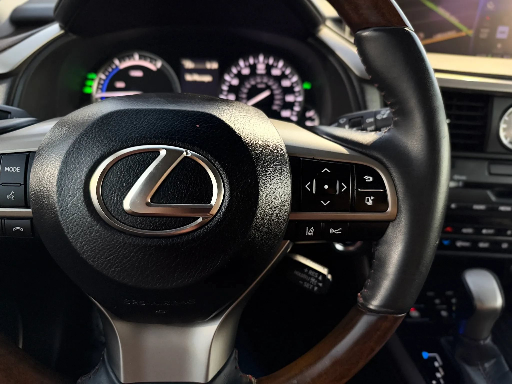 Used 2016 Lexus RX 450h AWD w/ Cold Weather Package image 29